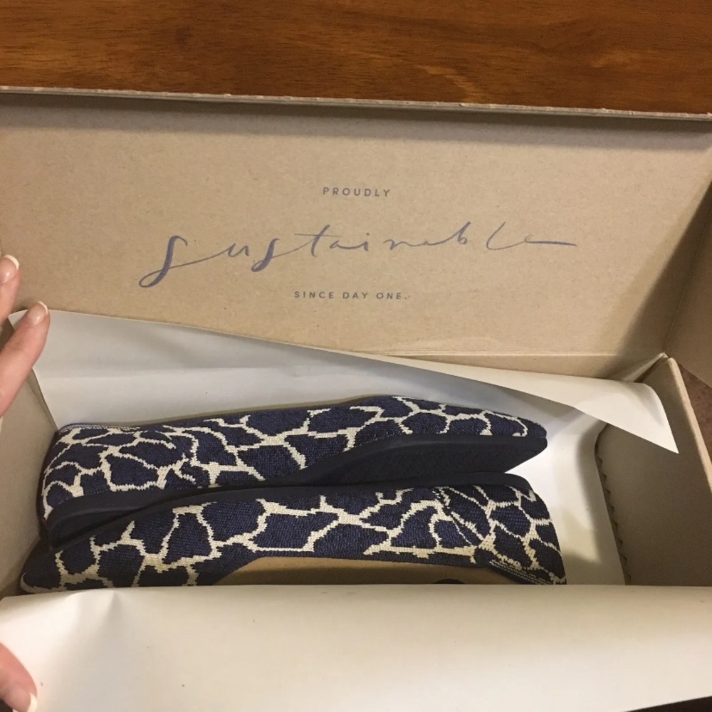 Rothy’s Indigo Giraffe Points Shoes 9.5 NWT